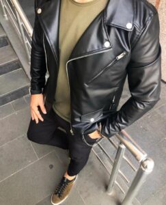 Мужская Демисезонная Кожаная Куртка Косуха Черная – Кожанка с Молнией Набок