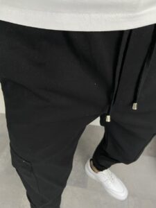 Мужские Спортивные Штаны Черные - Свободные с Накладными Карманами на Манжетах