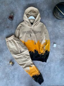 Мужской Спортивный Костюм Бежевый Оверсайз – с Принтомами Надписями на Манжетах (Худи + Штаны)