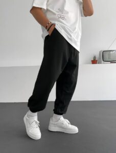 Мужские Объемные Черные Спортивные Штаны - Свободные Легкие с Манжетами