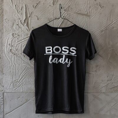 Женская Хлопковая Черная Футболка База - Летняя с Надписью "Boss Lady"