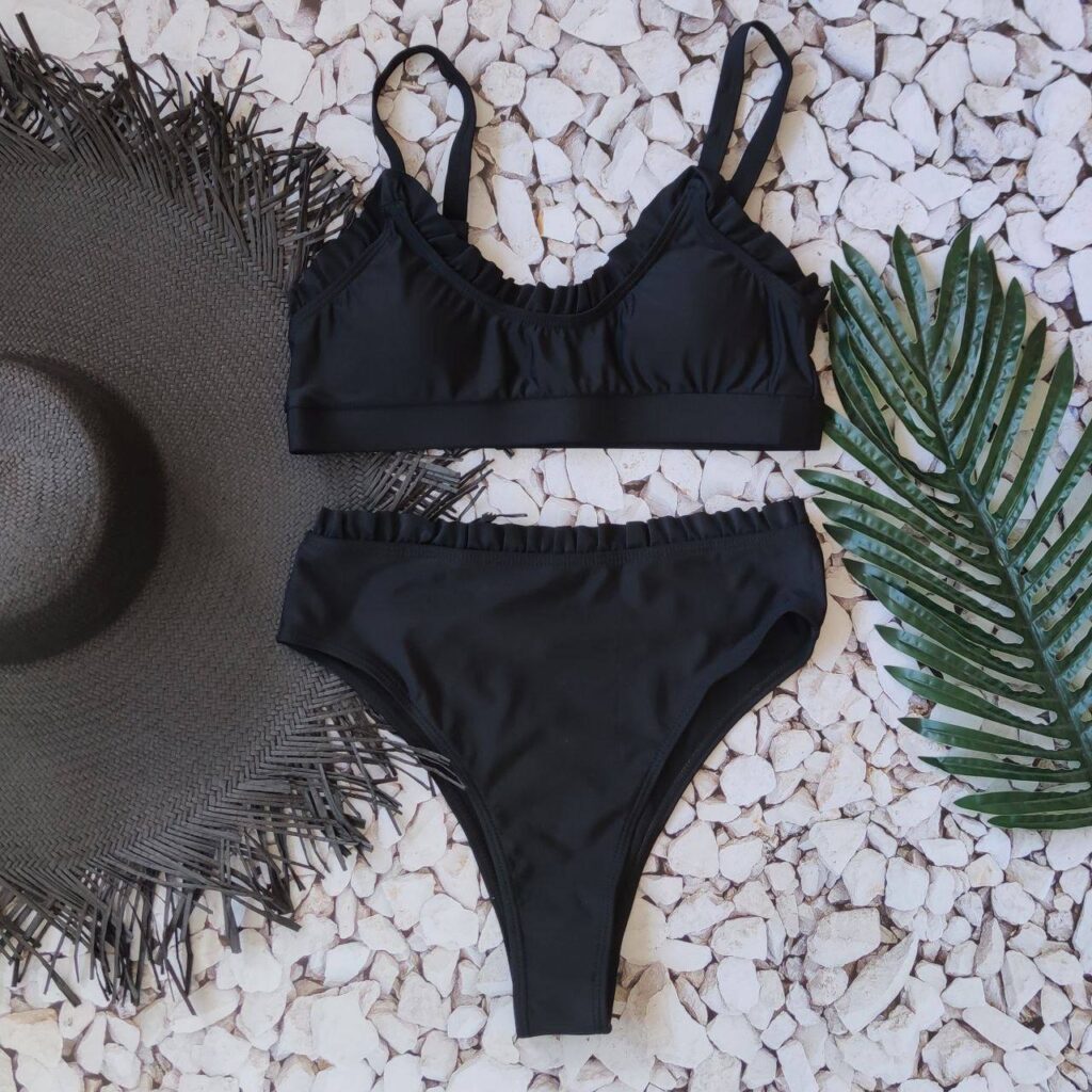 Женский Раздельный Черный Купальник с Рюшами Однотонный - Купить на ...