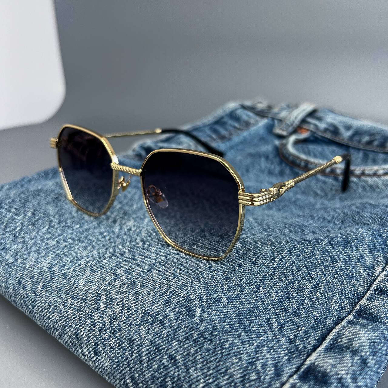 photo_2022-07-22_13-53-23 Мужские Черные Солнцезащитные Очки с Металлической Золотистой Оправой Омбре