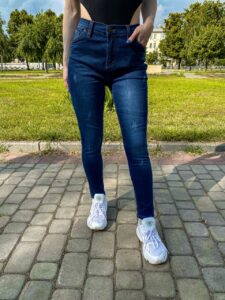 Женские Синие Джинсы Облегающие с Потертостями