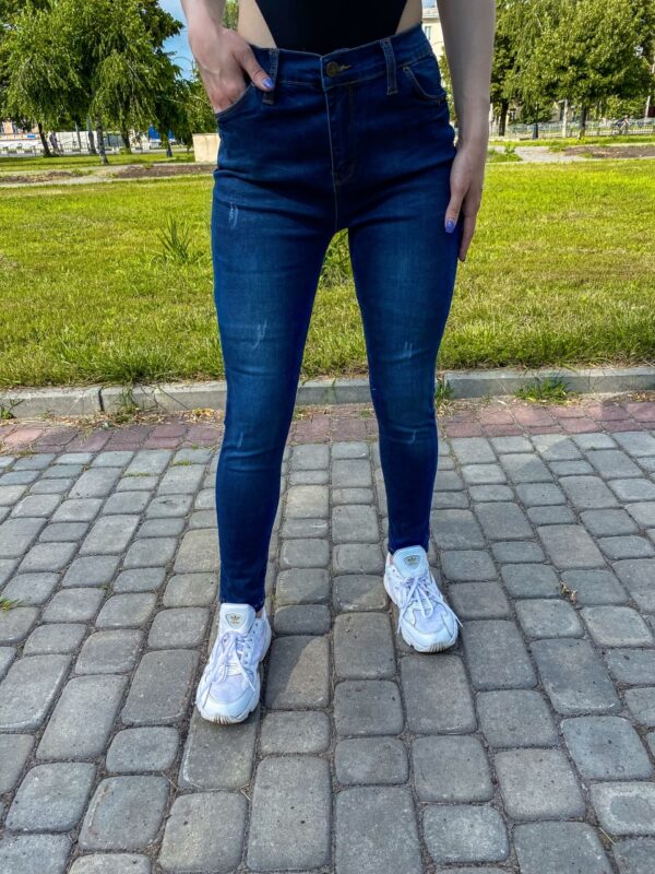 Женские Синие Джинсы Облегающие с Потертостями