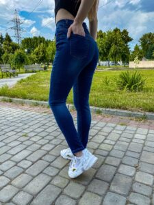 Женские Синие Джинсы Облегающие с Потертостями