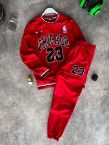 Мужской Красный Спортивный Костюм Chicago Bulls – Чикаго Буллз Коттоновый Оверсайз с Нашивками