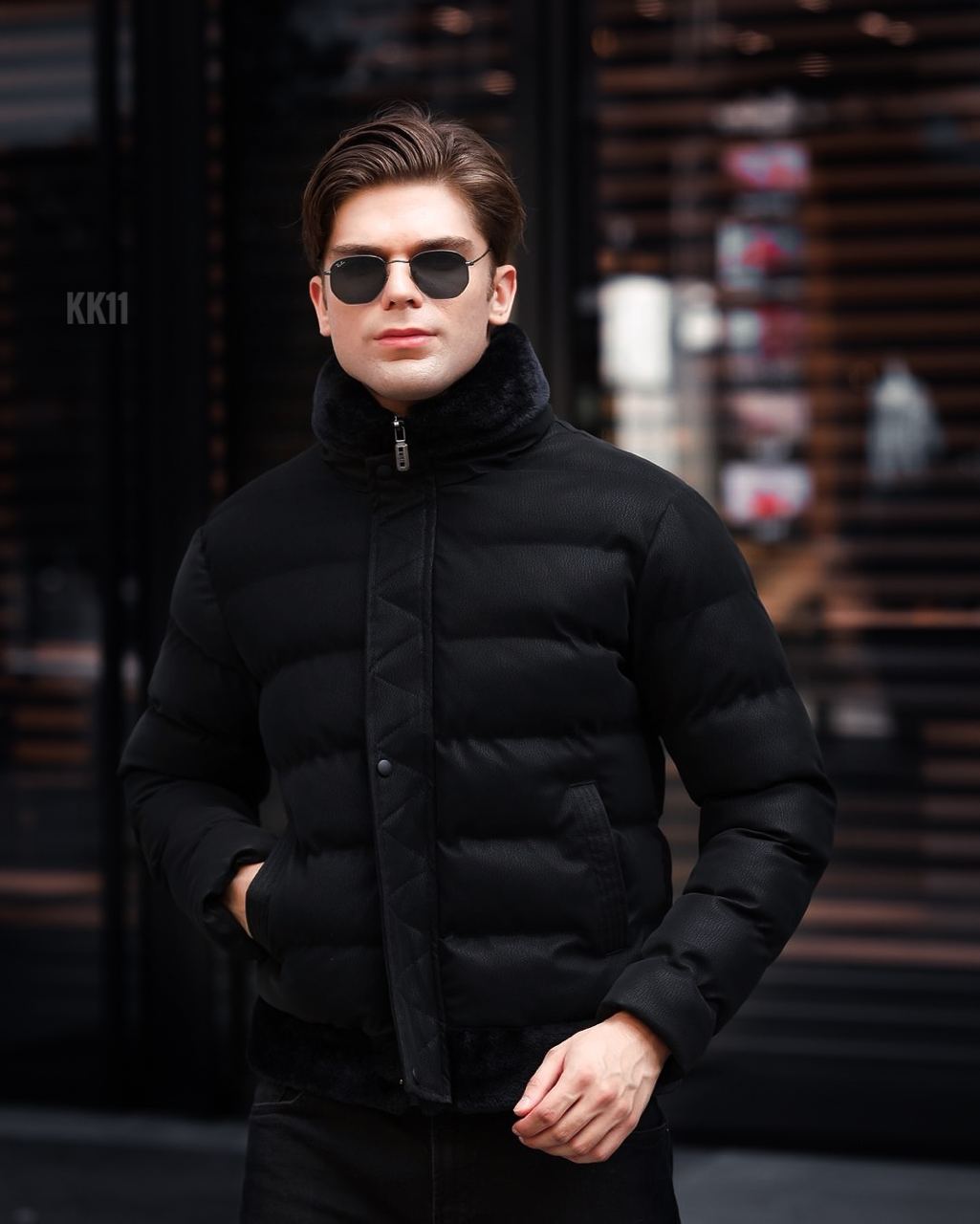 photo_2022-11-26_09-41-34 Мужская Зимняя Черная Куртка - Пуховик с Меховым Воротником