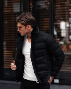 Мужская Зимняя Замшевая Черная Куртка - Пуховик с Меховым Воротником