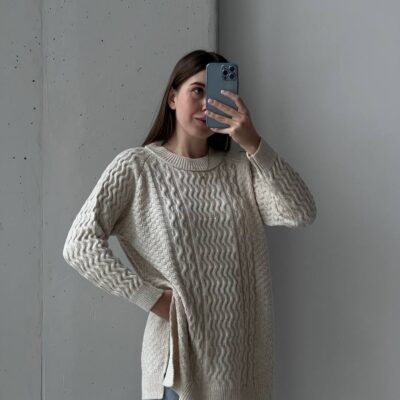 Женская Бежевая Туника - Свободного Фасона с Рельефным Узором и Разрезами по Бокам