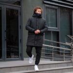 Мужская Длинная Зимняя Черная Куртка Парка - Прямого Кроя с Капюшоном и Манжетами