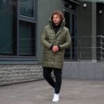 Мужская Длинная Зимняя Куртка Парка Цвета Хаки - Прямого Кроя с Капюшоном и Манжетами