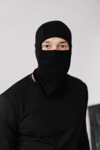 Мужская Тонкая Черная Балаклава