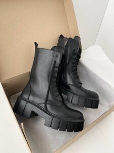 Высокие из Натуральной Кожи Внутри с Мехом