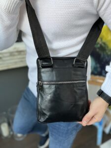 Мужская Кожаная Черная Сумка Мессенджер Через Плечо на Молниях