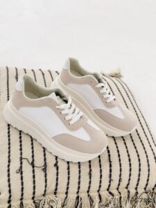 Женские Демисезонные Кроссовки Белые Бежевые из Экозамши Экокожи внутри Текстиль