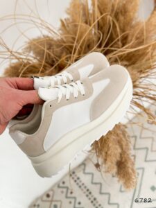 Женские Демисезонные Кроссовки Белые Бежевые из Экозамши Экокожи внутри Текстиль