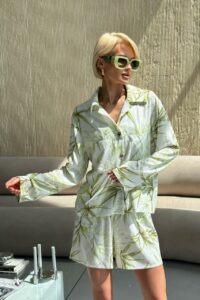 Женский Льняной Летний Белый Костюм Ямайка в Принт - Топ + Рубашка + Шорты