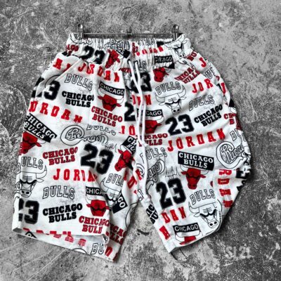 Мужские Летние Трикотажные Шорты Белые с Принтами "Chikago Bulls - Jordan"