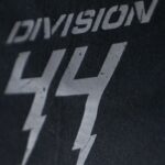 Мужское Хлопковое Черное Худи с Принтом "Division 44" - Толстовка с Карманом Кенгуру