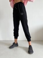 Женские Трикотажные Черные Штаны Джоггеры с Принтом Смайл