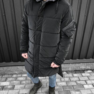 Мужская Удлиненная Зимняя Черная Куртка - Стеганая с Капюшоном и Карманом на Рукаве