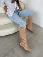 Женские Демисезонные Бежевые Сапоги Казаки - Высокие Замшевые на Байке