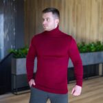 Мужской Классический Темно-Красный Свитер Приталенного Кроя с Двойной Горловиной