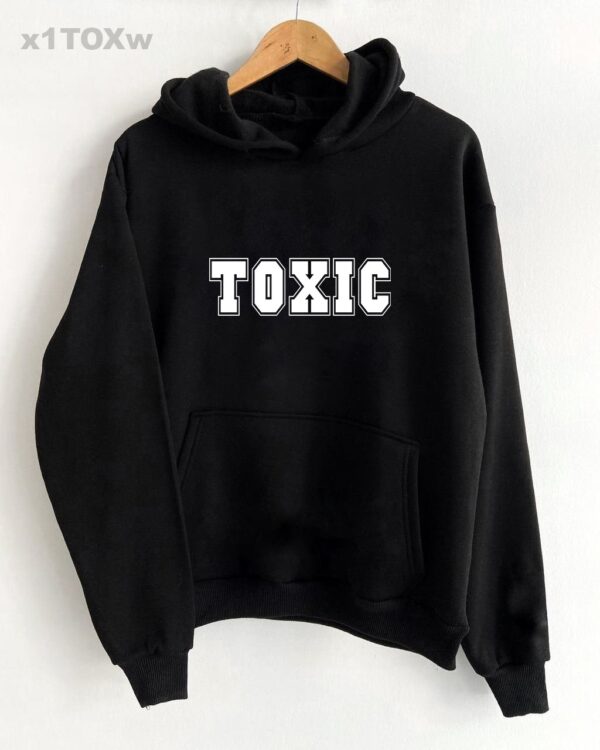 Мужское Черное Худи Оверсайз с Белой Надписью TOXIC