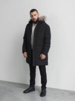 Мужская Удлиненная Зимняя Черная Куртка Водоотталкивающая с Мехом на Капюшоне