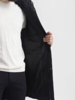 Мужская Удлиненная Зимняя Черная Куртка Водоотталкивающая с Мехом на Капюшоне