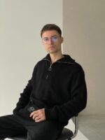 Мужской Черный Свитер с Воротником под Горло на Замке