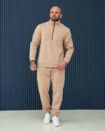 Мужской Теплый Костюм в Бежевом Цвете на Флисе - Кофта с Воротником на Замке + Штаны Джоггеры