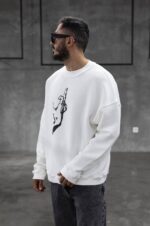 Мужской Белый Свитшот Оверсайз с Принтом Средний Палец - Трехнитка Диагональ