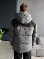 Мужская Водоотталкивающая Зимняя Темно-Серая Куртка с Капюшоном и Черной Вставкой