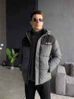 Мужская Водоотталкивающая Зимняя Темно-Серая Куртка с Капюшоном и Черной Вставкой