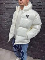 Мужская Зимняя Лаковая Белая Куртка - Дутая с Капюшоном и Манжетами на Резинках