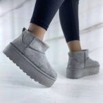 Женские Зимние Замшевые Короткие Сапоги Угги Серого Цвета