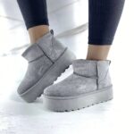 Женские Зимние Замшевые Короткие Сапоги Угги Серого Цвета