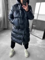 Мужская Длинная Зимняя Темно-Синяя Куртка Плащевка под Кожу - Простроченная на Кнопках с Капюшоном