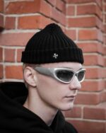 Мужская Черная Шапка Бини с Пришитыми Металлическими Крестами