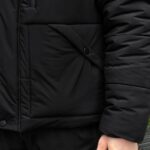 Мужская Зимняя Водоотталкивающая Черная Куртка - Теплая с Капюшоном на Затяжках Внизу