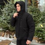 Мужская Зимняя Водоотталкивающая Черная Куртка - Теплая с Капюшоном на Затяжках Внизу