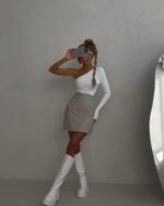 Женская Белая Кофта в Рубчик на Одно Плечо