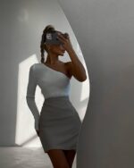 Женская Белая Кофта в Рубчик на Одно Плечо