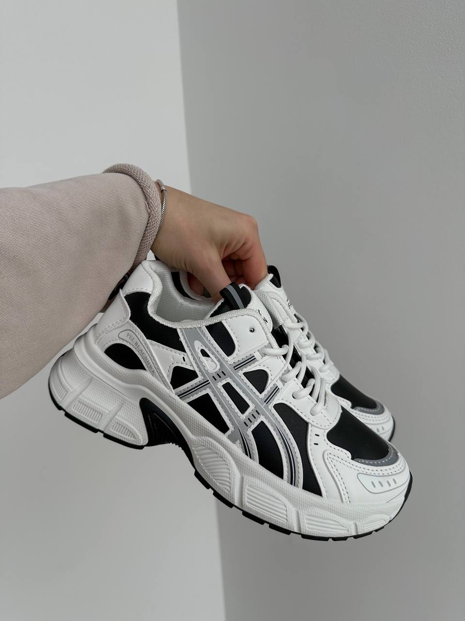 photo_2024-02-09_13-14-51 Женские Демисезонные Кожаные Черно-Белые Кроссовки