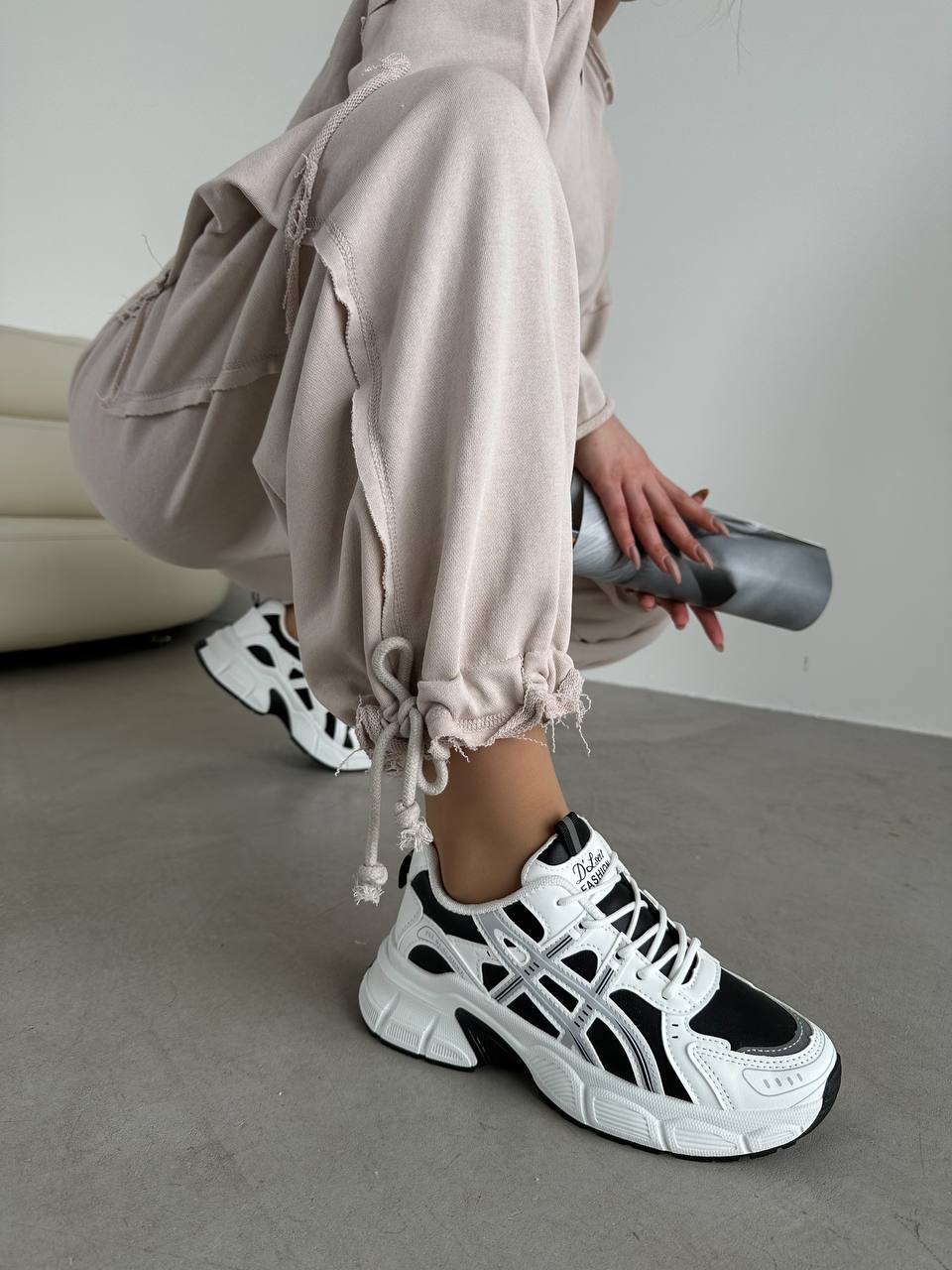 photo_2024-02-09_13-15-04 Женские Демисезонные Кожаные Черно-Белые Кроссовки