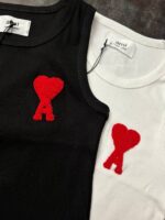 Женская Черная Майка в Рубчик с Вышитым Сердечком