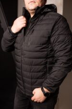 Мужская Демисезонная Черная Куртка на Молнии - Стеганная с Капюшоном (Большие Размеры)