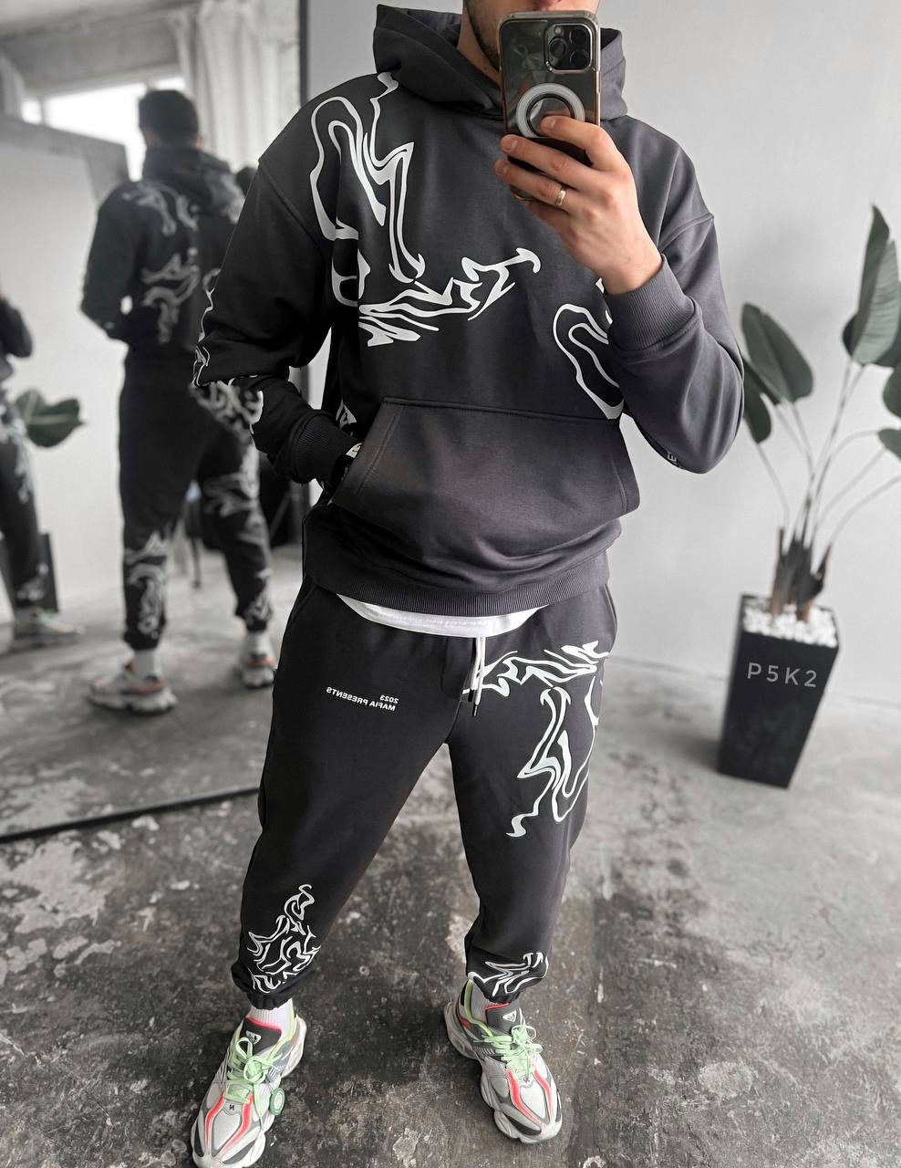 photo_2024-03-15_13-36-20 Мужской Графитовый Спортивный Костюм Худи Джоггеры с Принтом